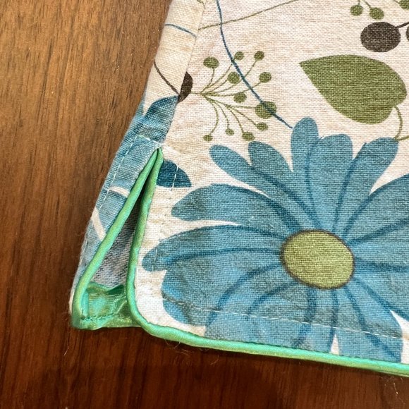 Girl's Cheongsam/Qipao Dress - Size 6-8 - Picture 5 of 10